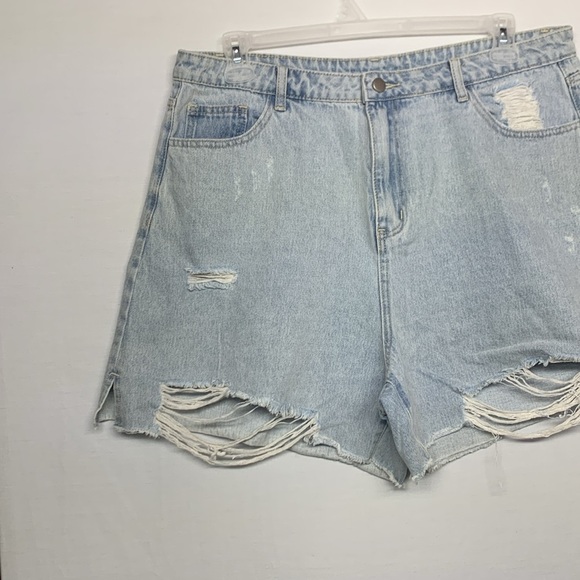 Pink Lily Distressed Jean Shorts - Picture 2 of 7